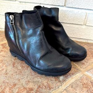 Sorel Wedge Boots